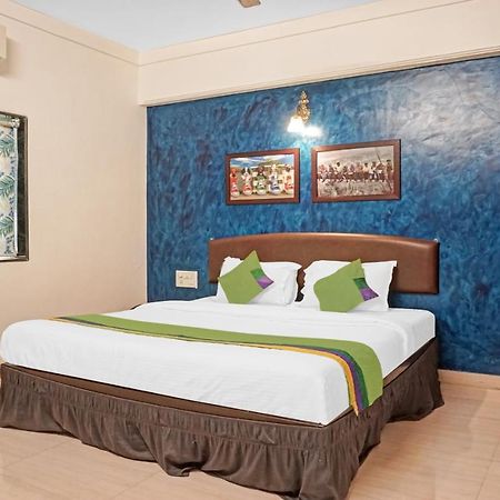 Mazzo Residency Bed & Breakfast Нагаон Екстериор снимка