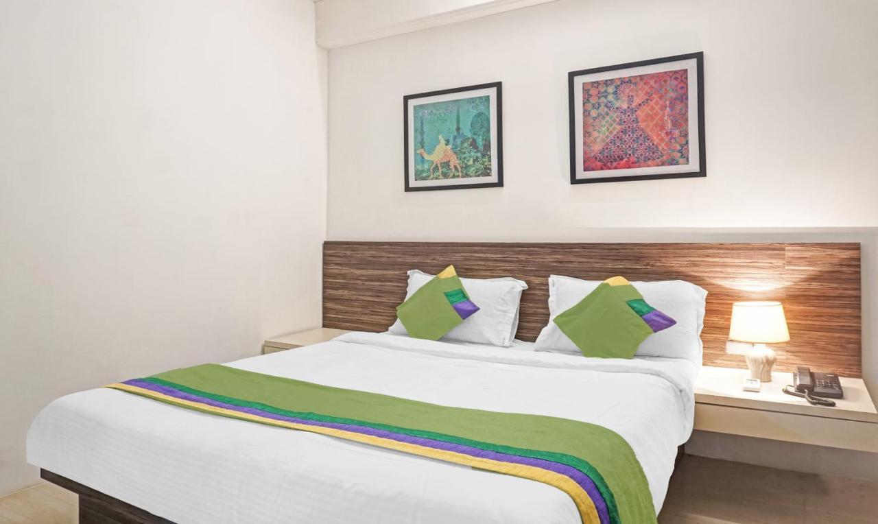 Mazzo Residency Bed & Breakfast Нагаон Екстериор снимка