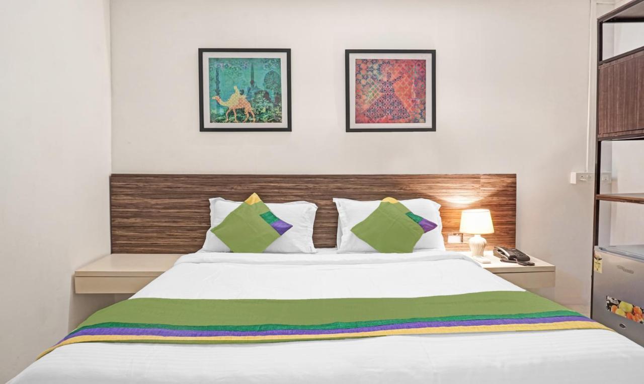 Mazzo Residency Bed & Breakfast Нагаон Екстериор снимка