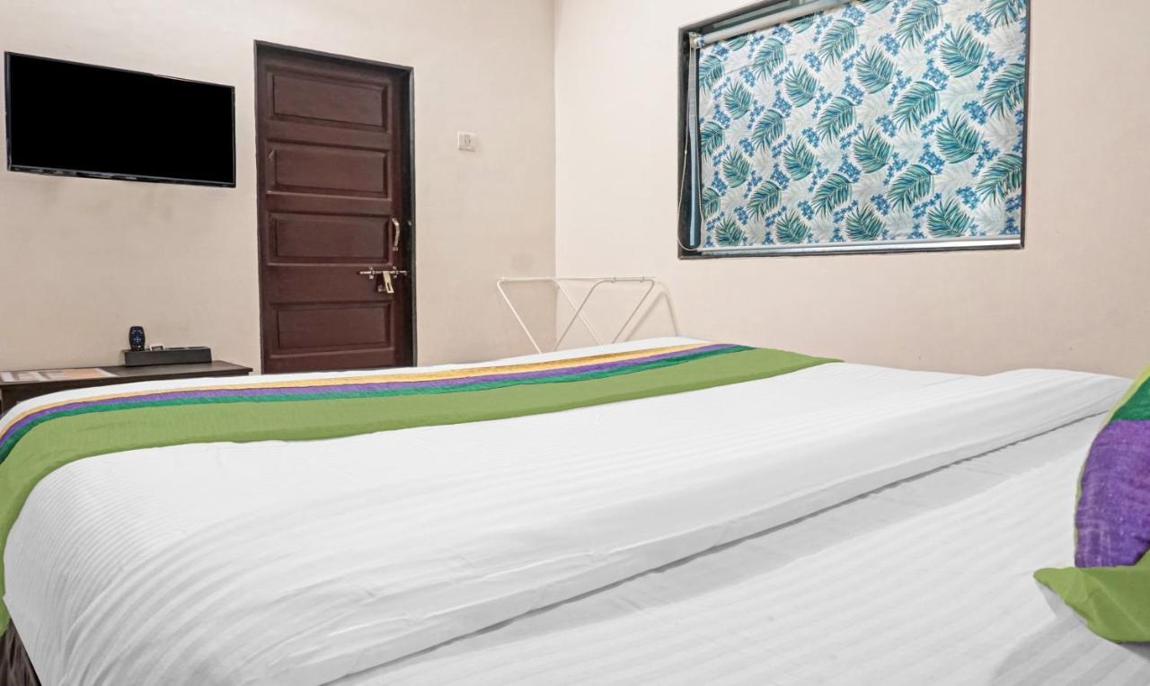 Mazzo Residency Bed & Breakfast Нагаон Екстериор снимка